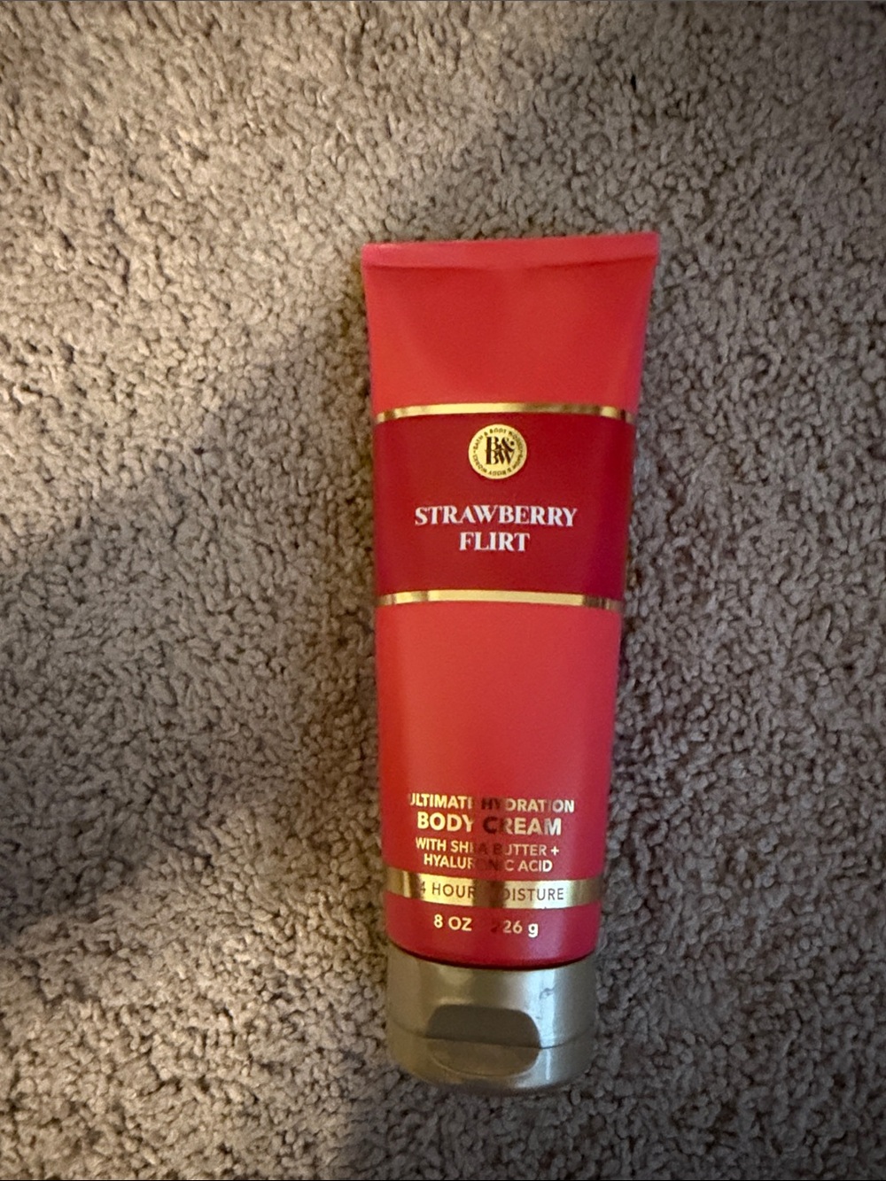 Bath and body works Strawberry Flirt Ultimate Hydration Body Cream - Red